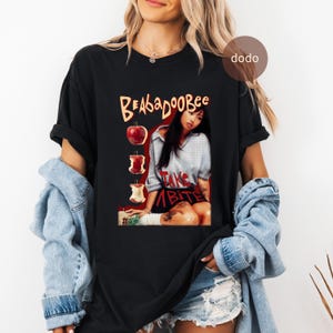 Premium Beabadoobee T-Shirt - Pop Music Shirt - Beatopia Album - Beabadoobee Album Shirt - Beabadoobee Merch - Unisex Pop Clothing