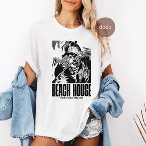 Premium Beach House T-Shirt - Pop Musik Shirt - Einmal Twice Melody Album - Beach House Album - Beach House Merch - Unisex Pop Kleidung