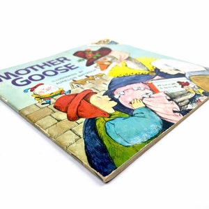 Vintage 1973 Mother Goose Book Illustrated by Aurelius Battaglia 8x8