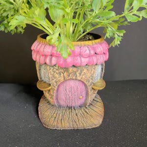 Bloomspire Cottage Fairy Garden Pot – 3D Printed, Hand-Painted, and Weatherproof