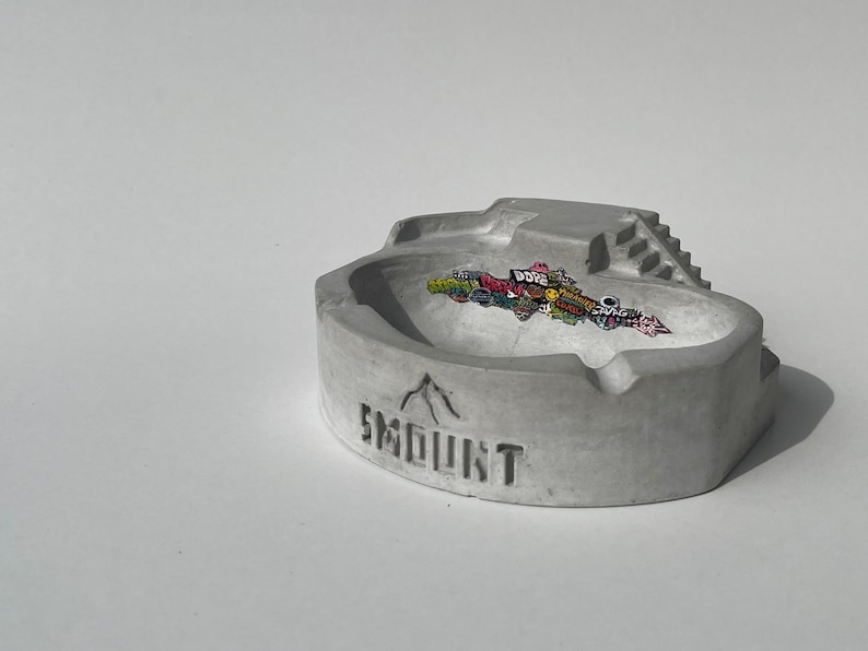 Concrete Skatepark Inspired Ashtray With Grafitti image 4