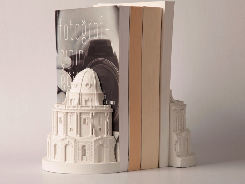 Oxford University Radcliffe Camera Bookend / Concrete Heavy Bookholder image 1