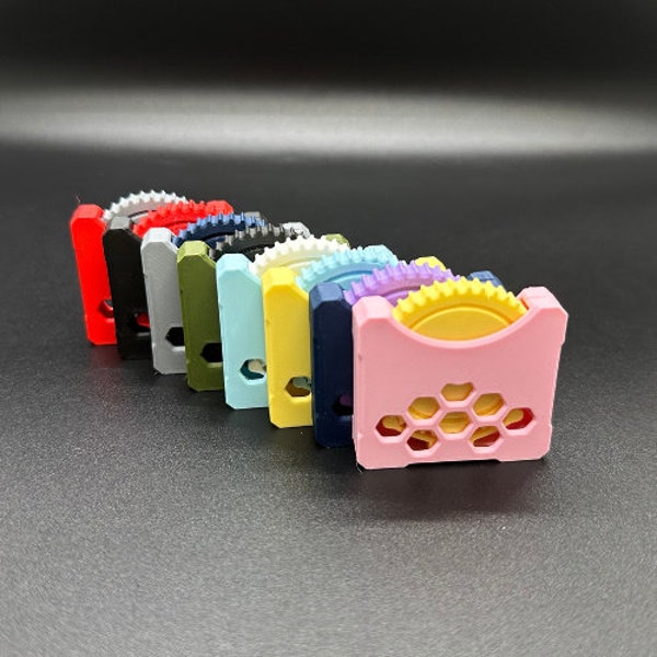 Fidget Wheel - Clicky or Smooth Toy for Kids and Adults, Small, Gift, Colorful, ADHD, Sensory Tool, Spinning, Fun, 3D Printed, Customizable