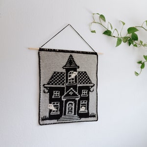 お化け屋敷のタペストリーかぎ針編みパターン / 壁アート / インスタントダウンロード / 奇妙なアート / 家の装飾 / ハロウィーン DIY / ハロウィーンかぎ針編みパターン