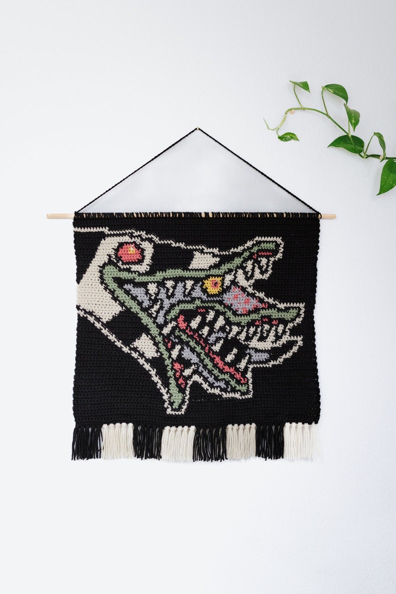 Beetlejuice sandworm tapestry crochet pattern / Wall hanging / home decor / goth art / dark art / intarsia crochet / Halloween decor image 1
