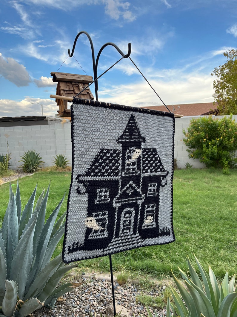 Haunted house tapestry crochet pattern / Wall art / instant download / weird art / home decor / Halloween diy / Halloween crochet pattern image 3