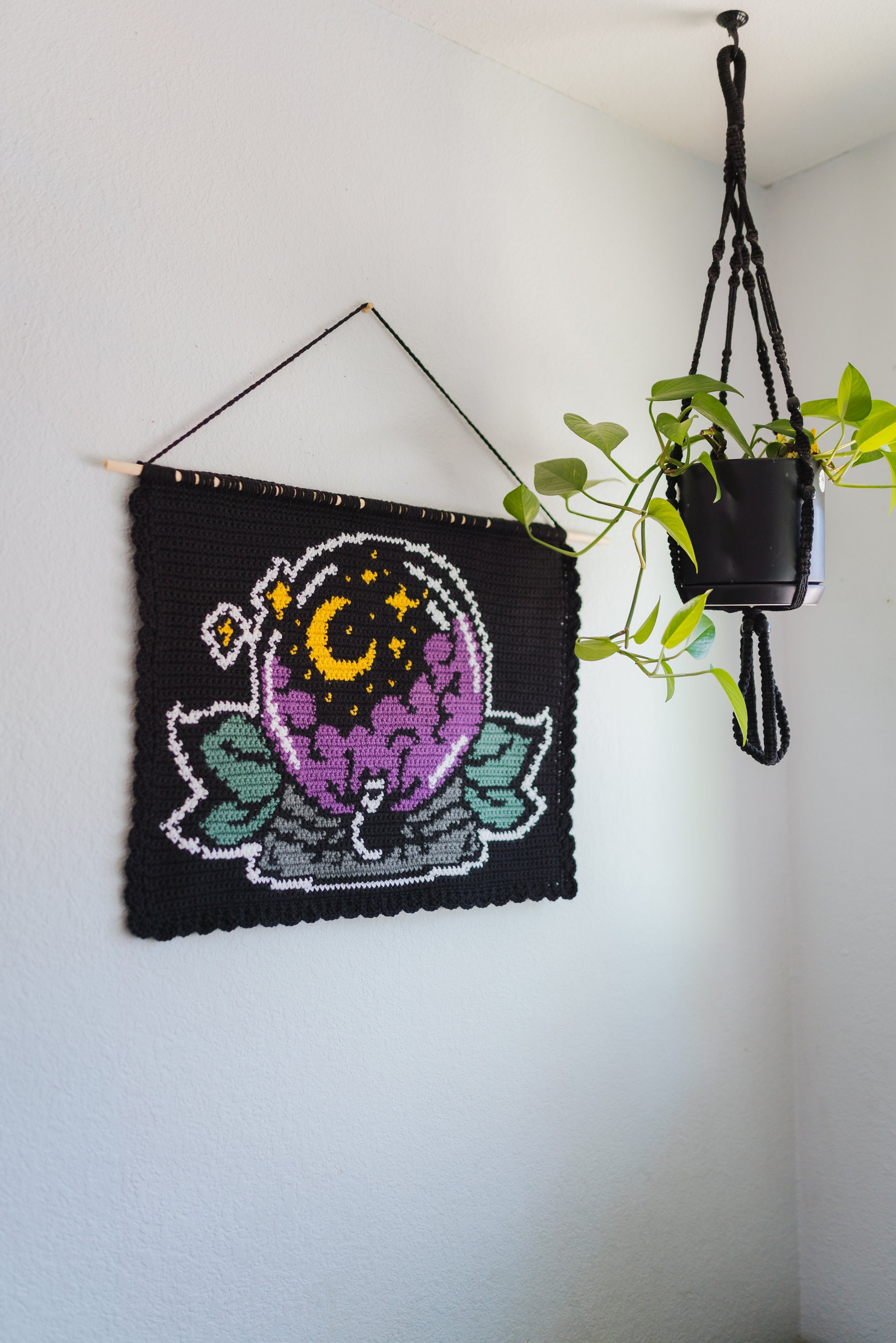 Crystal Ball Tapestry Crochet Pattern / Wall Hanging / Bat Crochet