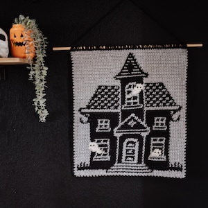 Haunted house tapestry crochet pattern / Wall art / instant download / weird art / home decor / Halloween diy / Halloween crochet pattern image 2