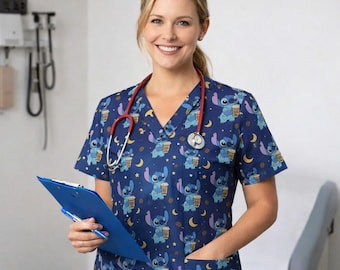 Uniforme médico azul marino con puntadas de combustible para turno de noche, regalo de enfermería para amantes del café de la noche estrellada, uniforme inspirado en Disney para el Día de la Madre.