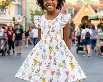 Vestido con volantes y bocetos caprichosos, disfraz de Mickey Mouse con globos, disfraz vintage de Disney Park, regalo de cumpleaños para niña pequeña, viaje de verano.