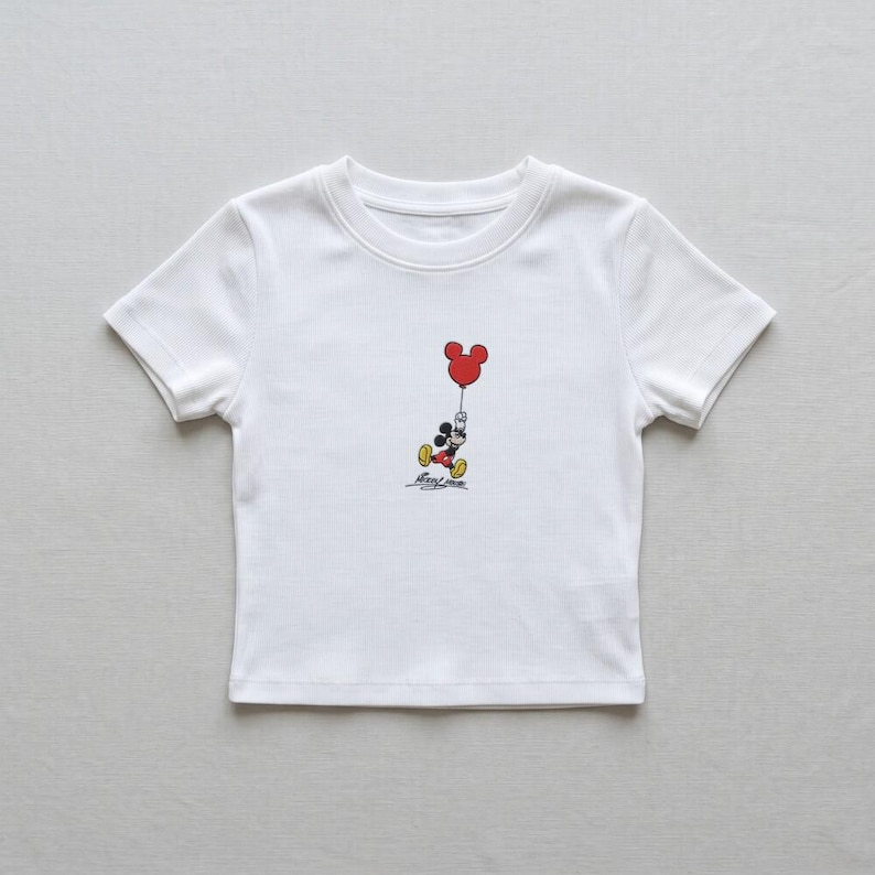 Camiseta bordada con la firma de Mickey Mouse de Disney, camiseta de bebé Disney para mujer, camiseta sin mangas para mujer, camiseta corta de Mickey Mouse, viaje a Disney World 2026 imagen 2