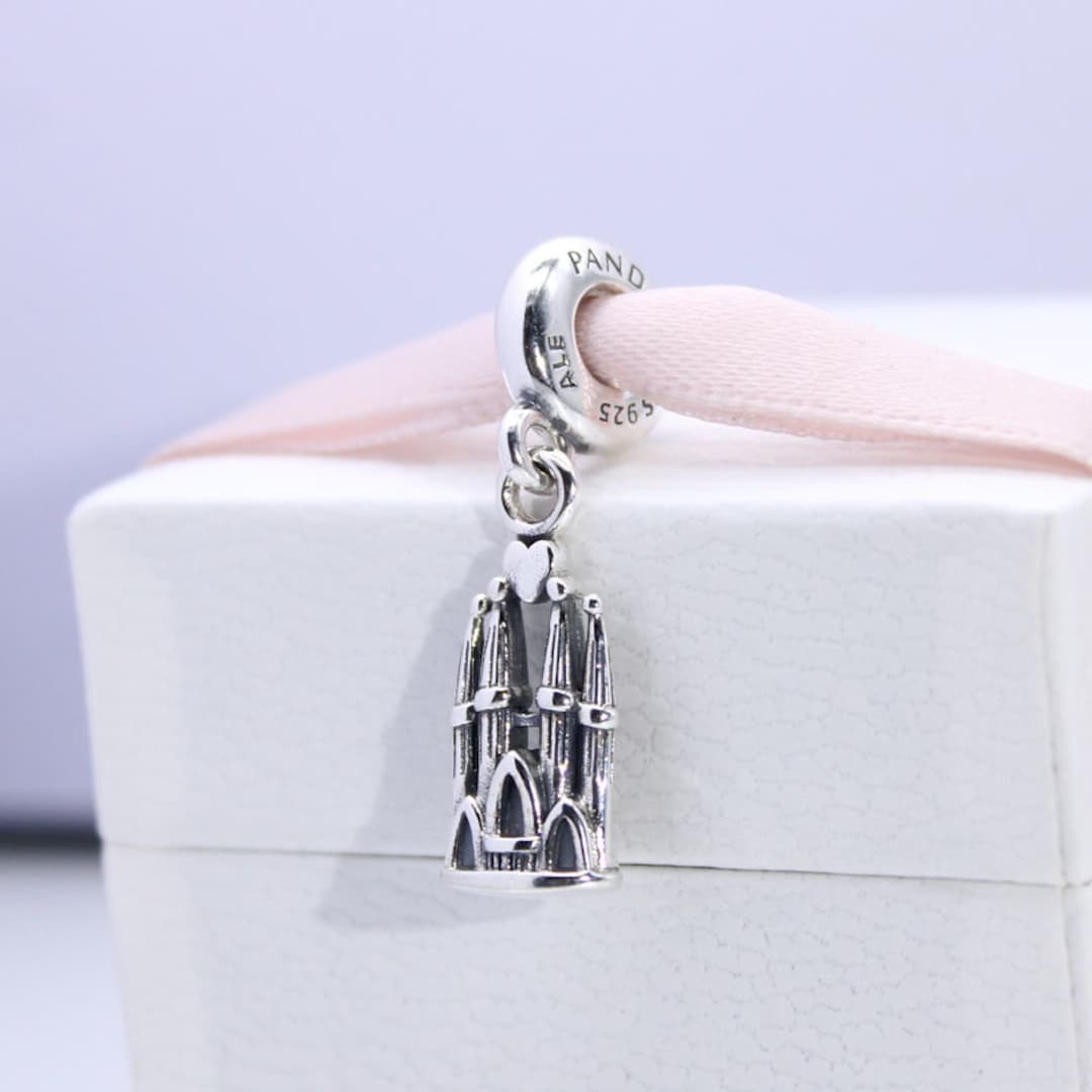 Charm sagrada clearance familia pandora