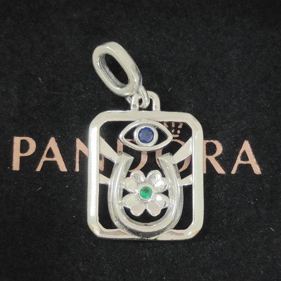 Pandora ME Sparkling Star Medallion Charm
