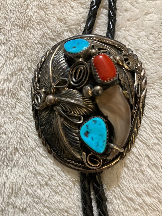 Bear claw shop bolo tie