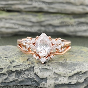 Pear Cut Moissanite Ring Set Vintage Rose Gold Bridal Ring Set Marquise Art Deco Moissanite Diamond ring Set Anniversary Ring Promise Ring