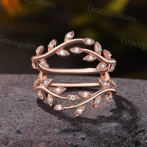 Fede nuziale vintage con doppia curvatura in diamanti, anello in oro rosa con foglia e diamanti, arricchito da anelli e fasce impilabili, anello nuziale con promessa abbinata