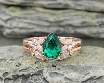Pear shaped Emerald engagement ring set Vintage Rose gold Bridal Ring Set Marquise cut Diamond Curved wedding ring Moissanite promise ring