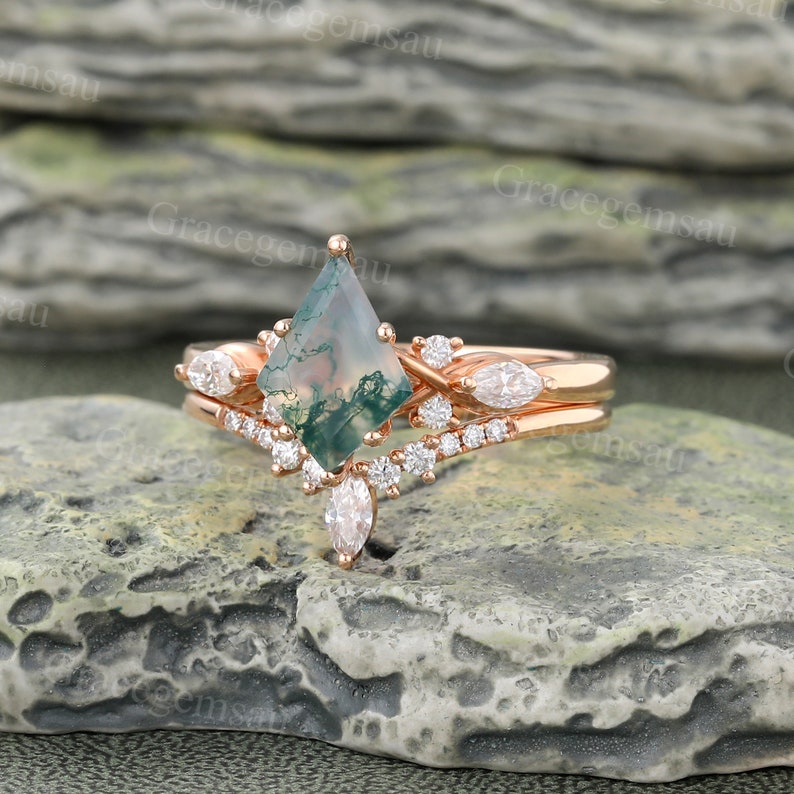 Kite cut Green Moss agate engagement ring set Vintage Rose gold Bridal Ring Set Marquise Diamond wedding band Anniversary Gift for women image 3