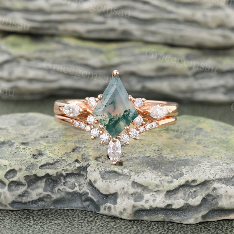 Kite cut Green Moss agate engagement ring set Vintage Rose gold Bridal Ring Set Marquise Diamond wedding band Anniversary Gift for women image 1