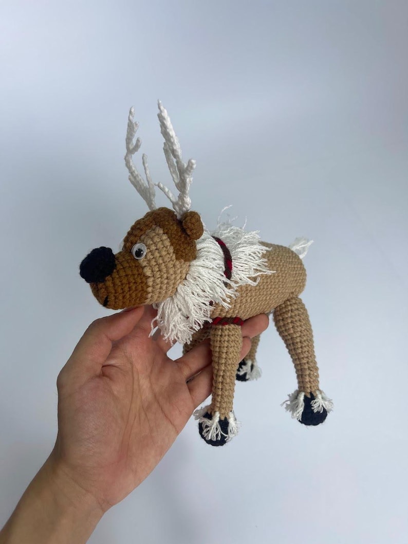 Handgefertigte Häkelpuppen Set - Elsa, Anna, Kristoff, Sven, Olaf Charaktere, Muttertagsgeschenk Bild 10
