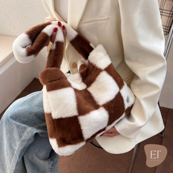 Winter Fluffy Shoulder Bag, Squared Fluffy Crossbody Bag, White Brown Shoulder Bag, Tote Bag Aesthetic, Gift For Her, Winter Shoulder bag