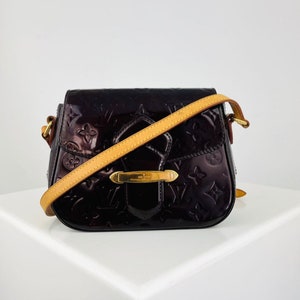 Used Brown Louis Vuitton Authentic Vintage Monogram Pochette Accessories  Handbag Houston,TX