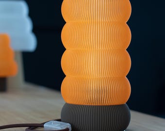 Lámpara de mesa moderna impresa en 3D | Lámpara de mesilla de estilo escandinavo fabricada en PLA | Luz ambiental cálida para el dormitorio