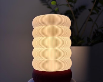 KUMO | 3D printed modern table lamp | Scandinavian bedside lamp made of PLA | Warm mood light for the bedroom and living room
