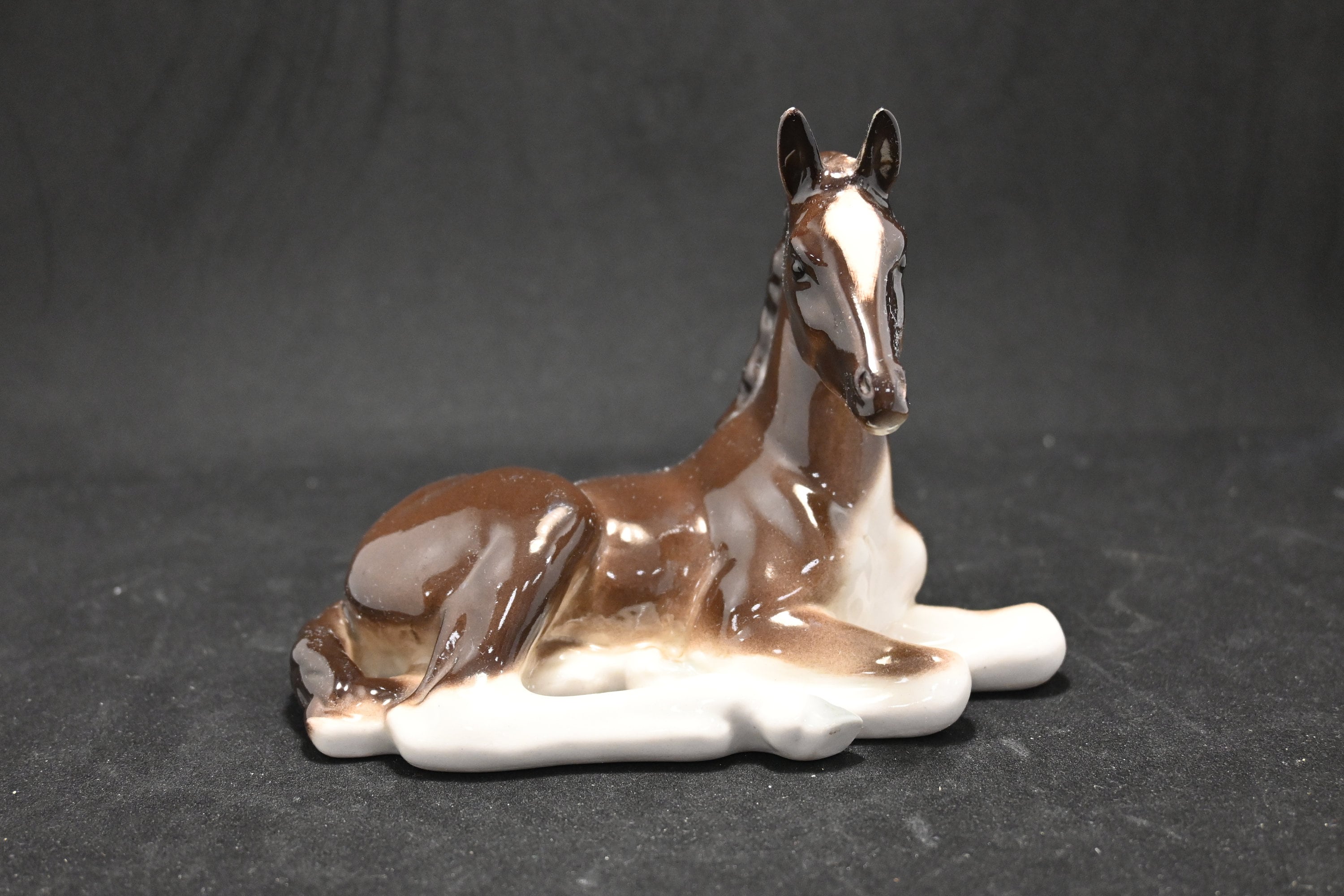 ロモノーソフ製磁器製子馬の置物：ソ連の馬の彫刻 - Etsy 日本