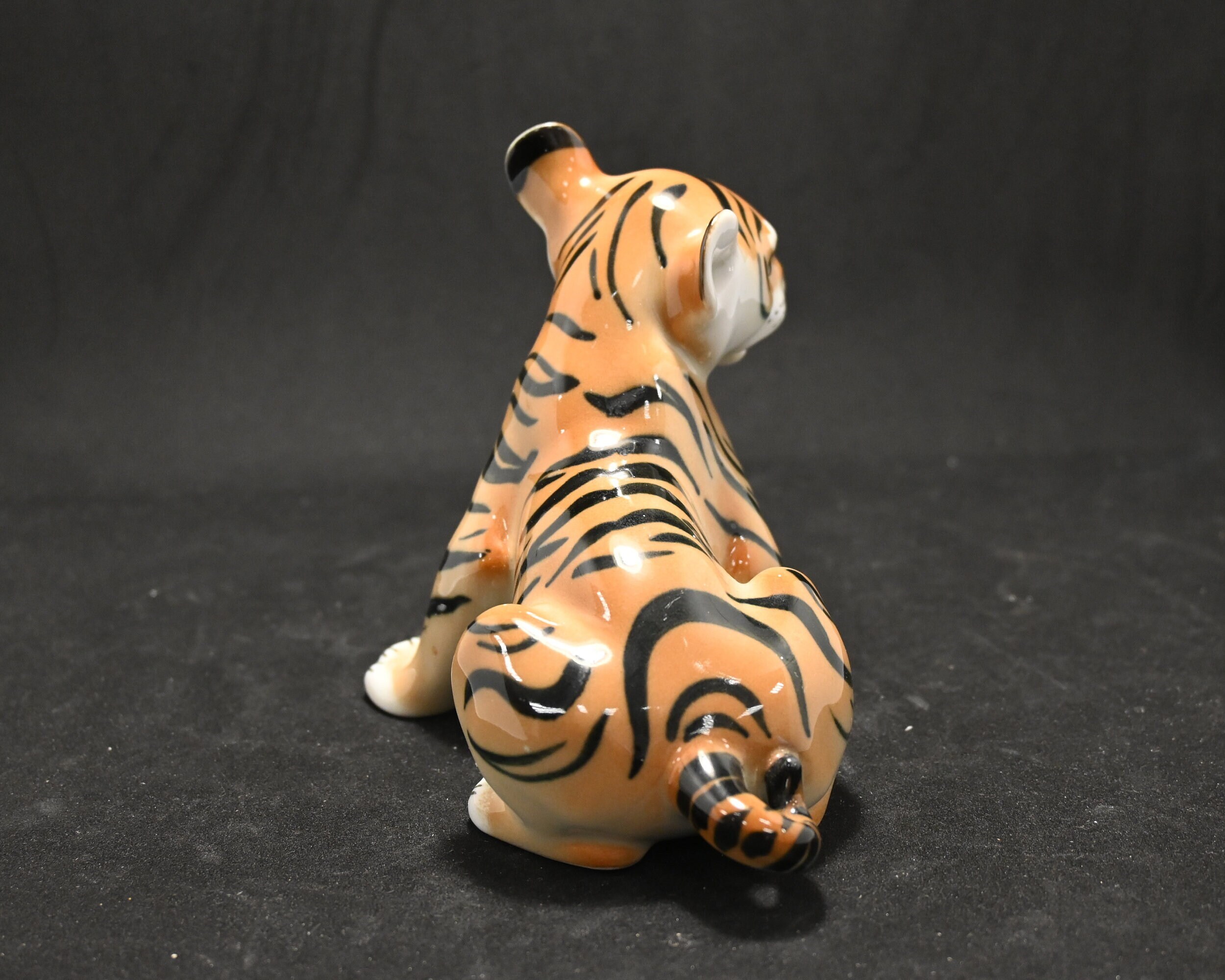 ヴィンテージ ロモノーソフ磁器製 虎の置物、ロシアの陶器動物 - Etsy 日本