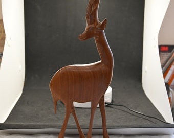 Ornement d'antilope en bois vintage sculpté à la main au Kenya