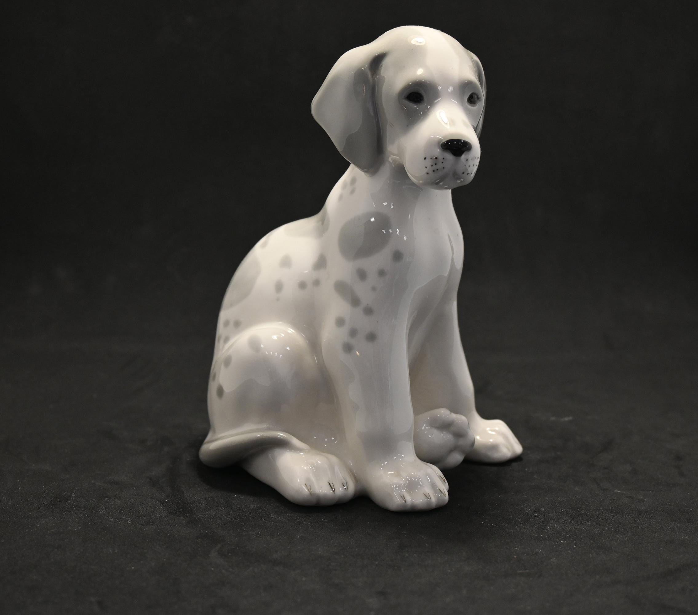ヴィンテージ ロモノーソフ磁器製ダルメシアンの子犬の置物：ソ連の