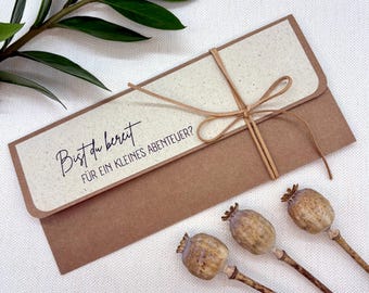 Personalized gift voucher packaging. Handmade envelope for vouchers, tickets & concert tickets, birthdays. Kraft paper, genuine leather straps.