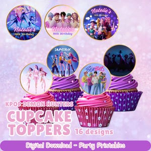 Könnte beinhalten: Cupcake-Topper mit verschiedenen Designs, darunter Bilder von K-Pop-Gruppen und Geburtstagsthemen. Die Topper befinden sich auf Cupcakes mit rosa Zuckerguss und lila Papierförmchen. Text enthält "Natalie's 10th Birthday" und "KPOP DEMON HUNTERS".