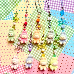 Porte-clés Labubu miniature pour téléphone, figurines floquées de 4 cm avec chaînes de perles, joli breloque à collectionner, chaîne boule ou tour de téléphone
