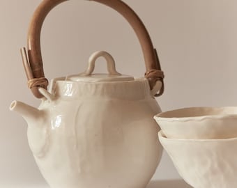 Haruka Matsuo - Japanese Tea Set - 2 cups - White - Japanese Teapot - Handmade Teapot - Authentic Japanese Style - 1 Set Packed
