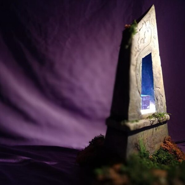 Lampe Runique d’Enchantement-Lampe Prismatique et Magique pour les Aventuriers d’ESO-pierre magique-cadeau-rune d’essence-Beauté mystique-