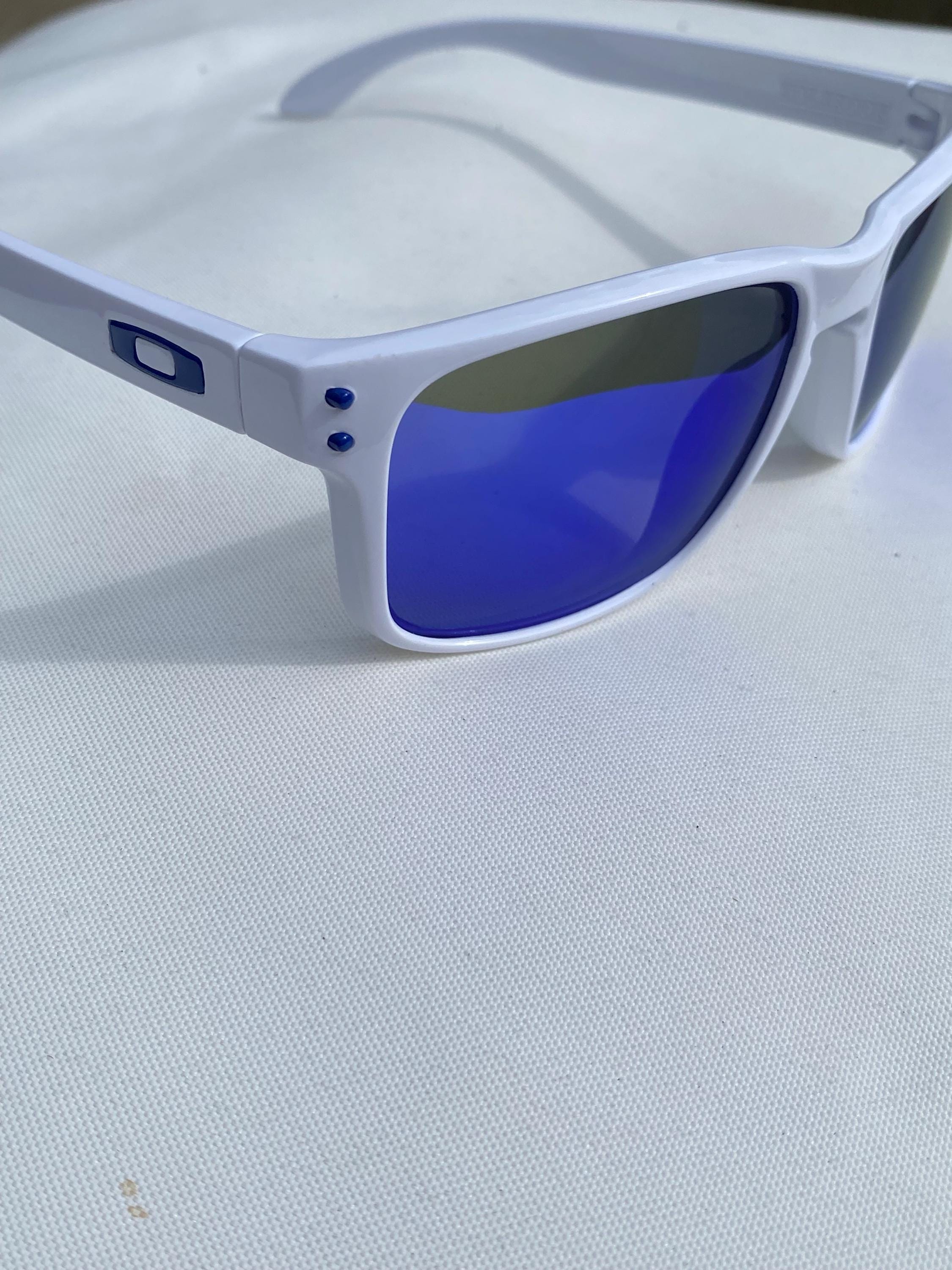 Oakley Holbrook Xl UK