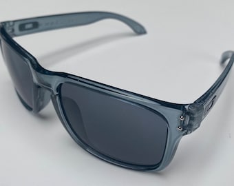 Holbrook Style Sunnies - Smokey Grey