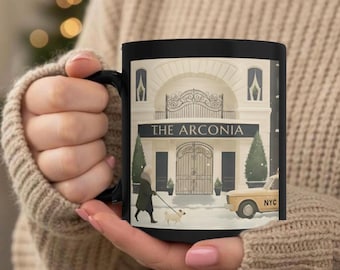 Caneca de cerâmica preta Arconia Arconiacs Unite, produto exclusivo para fãs de True Crime, presente perfeito para a série Cozy Murders, podcast de true crime.