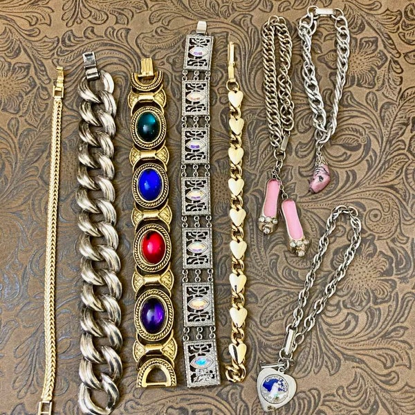 Various Jewelry Lot                                                                                       090