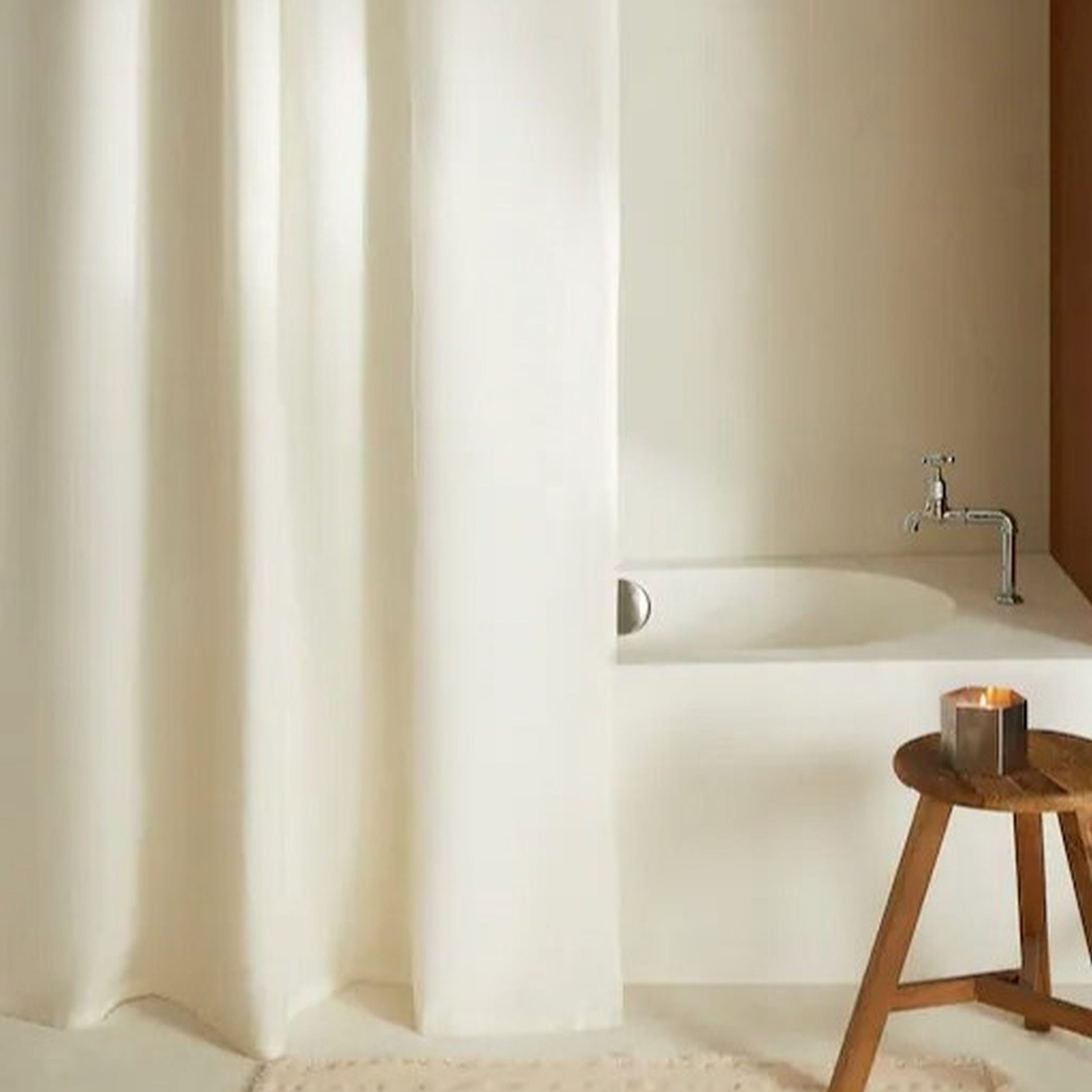  Cortina de ducha blanca pura para decoración de baño, gran tela  de poliéster ancha, impermeable, simple, cortina de baño con 12 ganchos de  79 x 79 pulgadas : Hogar y Cocina
