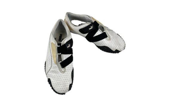Vintage Y2K White Pumas With Black Straps Size 8 Etsy