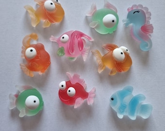 9 flatback fish embellishments,3d resin colourful fish,seahorse,Scrapbook,craft,decor,mini resin sea life charm