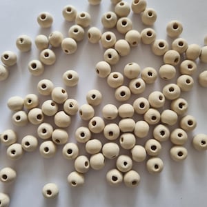 80 round wood beads,unfinished round wooden beads,natural and varnish free wooden beads macrame craft jewellery making 10mm
