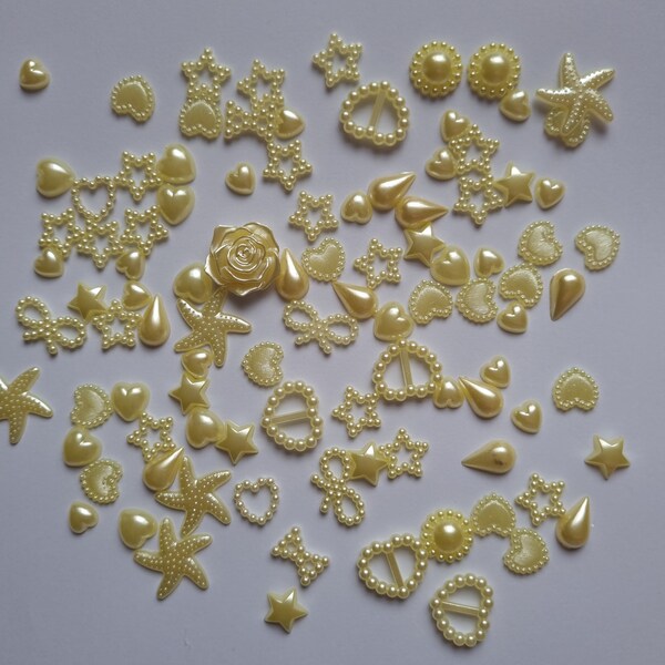 Snowflake Charms Jomnvo 100 Pieces Christmas White Snowflake Flat Back Pearls Resin Crafting Snowflake Pearl Decorations Chic Resin Flatbacks DIY Craft Cardmaking... Christmas Resin Charms - Foto 11