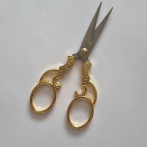 Goldene Farbe Stickschere,Schere im antiken Stil,Schneideschere,Schneideschere,Fadenschneider