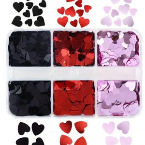 Mini corações vermelhos pretos roxos, corações em formato holográfico, arte em unhas, resina, artesanato, fabricação de cartões, glitter em formato de coração, dia dos namorados, caixa com 6 grades