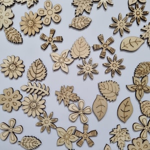 50 feuilles en bois, embellissements de fleurs, petites fleurs en bois, bricolage, décoration de la maison, formes de feuilles, travaux manuels de scrapbooking
