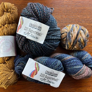 Designer handtas garen: texturen en tweed in blauw en goud!  Inclusief Suburban Stitcher Cichorei Slub Sok en Cascade Wave